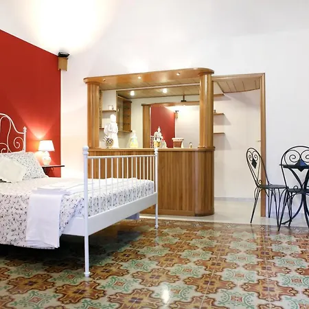 Bed & Breakfast Maia House Santo Stefano di Camastra