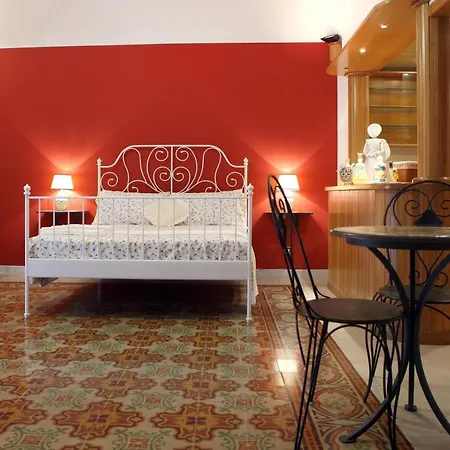 Bed & Breakfast Maia House